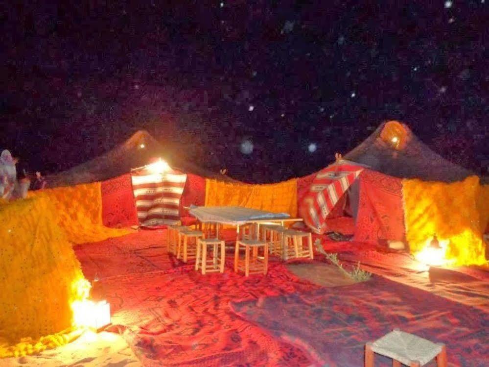 Les Pyramides Hotel Merzouga Exterior foto